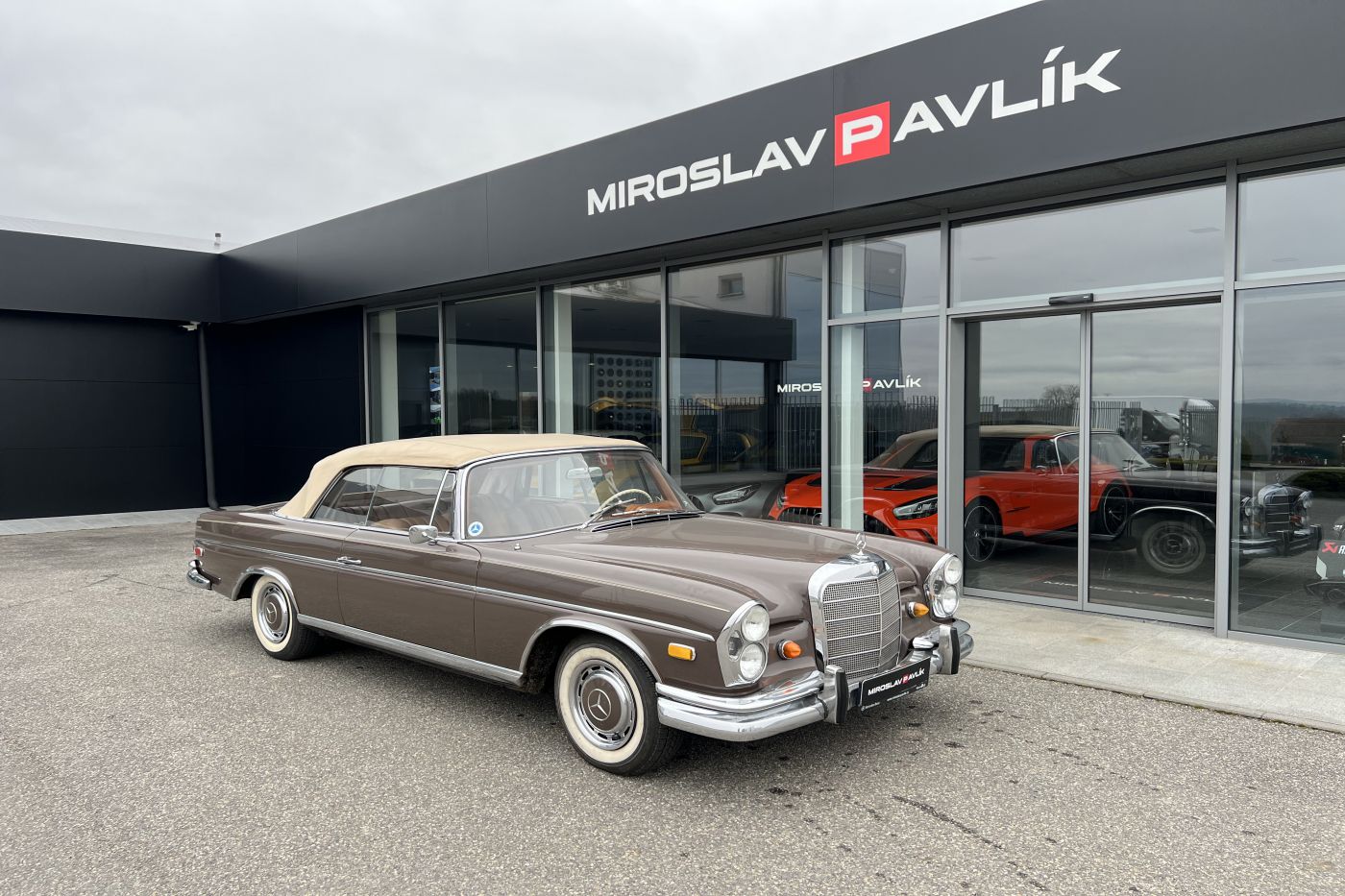 Mercedes-Benz 300SE CABRIO