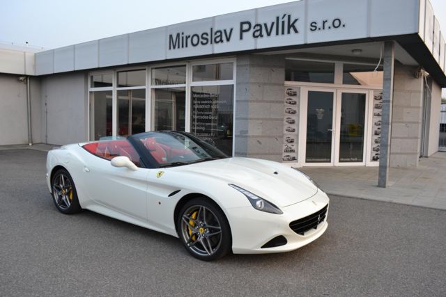 Ferrari California T