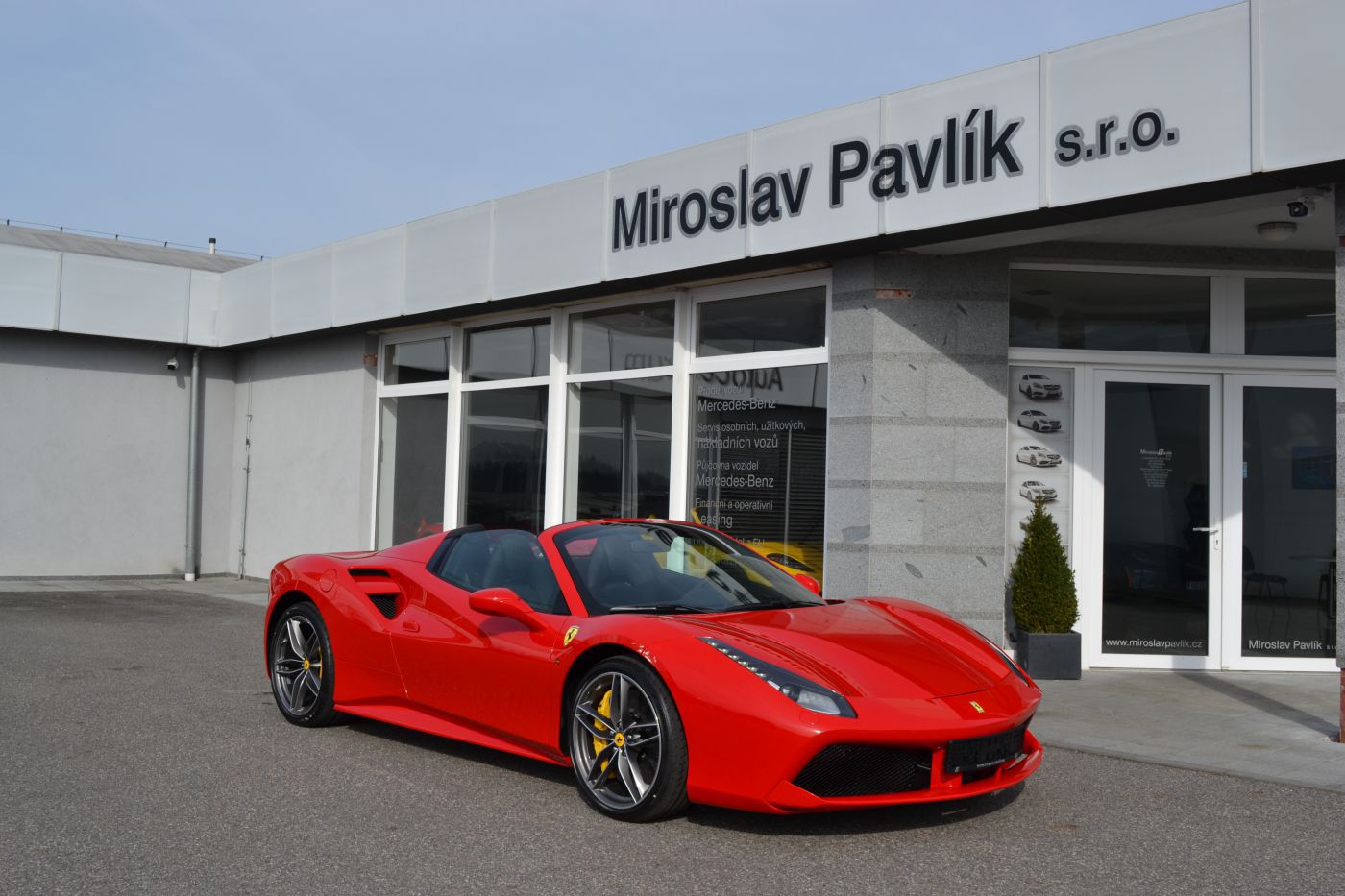 Ferrari 488 SPIDER