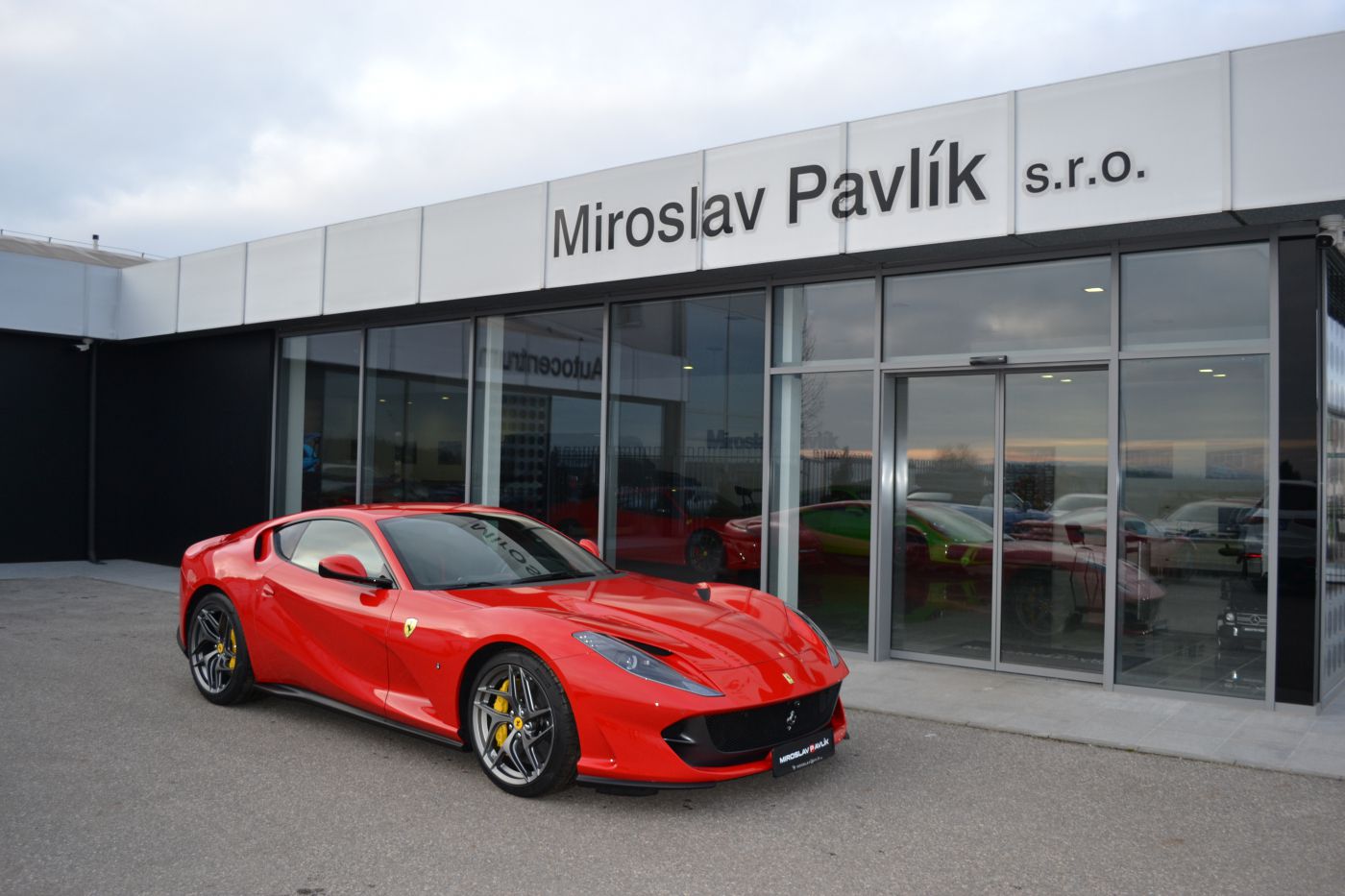 Ferrari 812 SUPERFAST