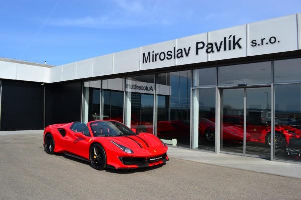 Ferrari 488 PISTA SPIDER