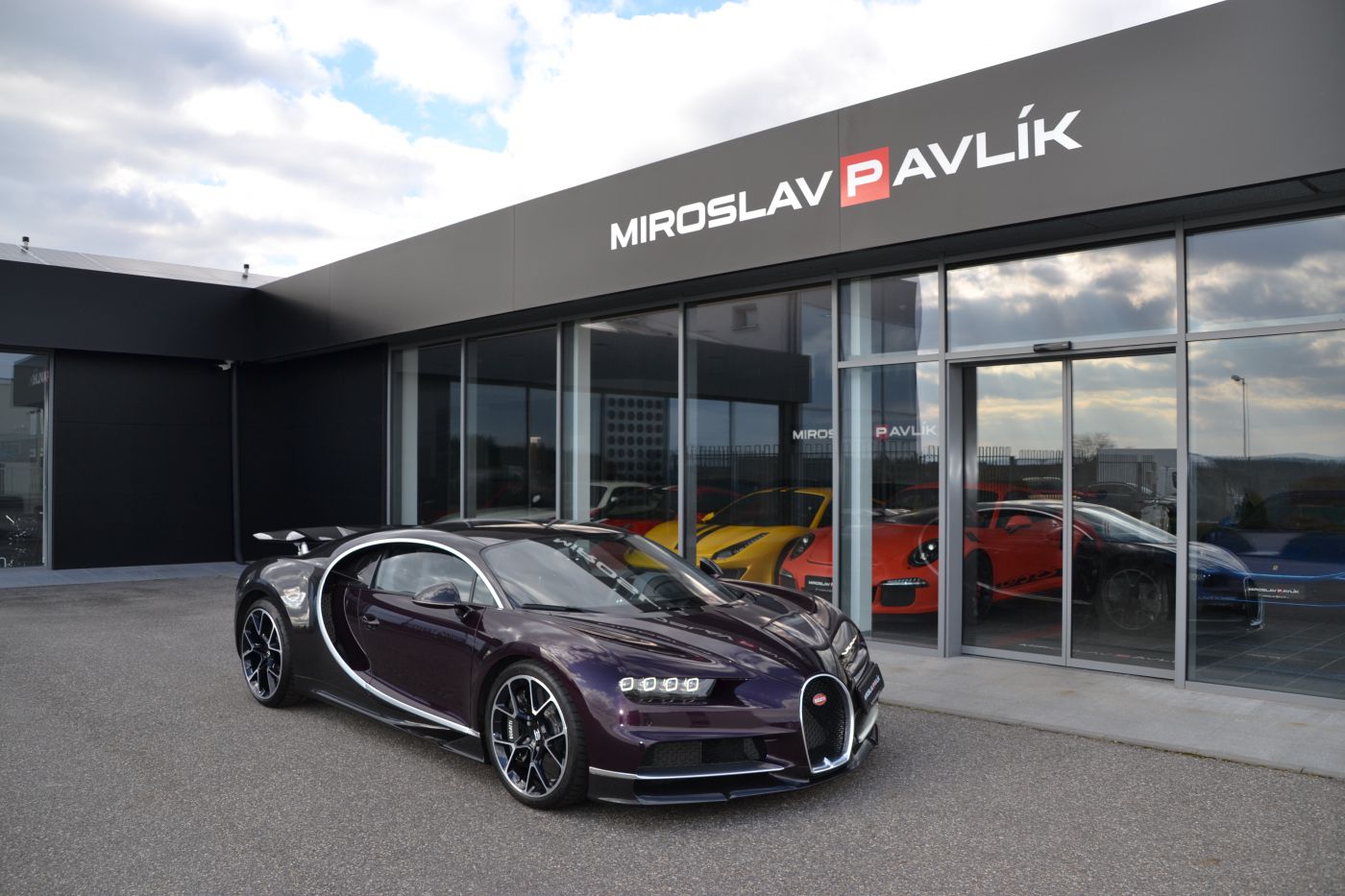 Bugatti Chiron GREY CARBON