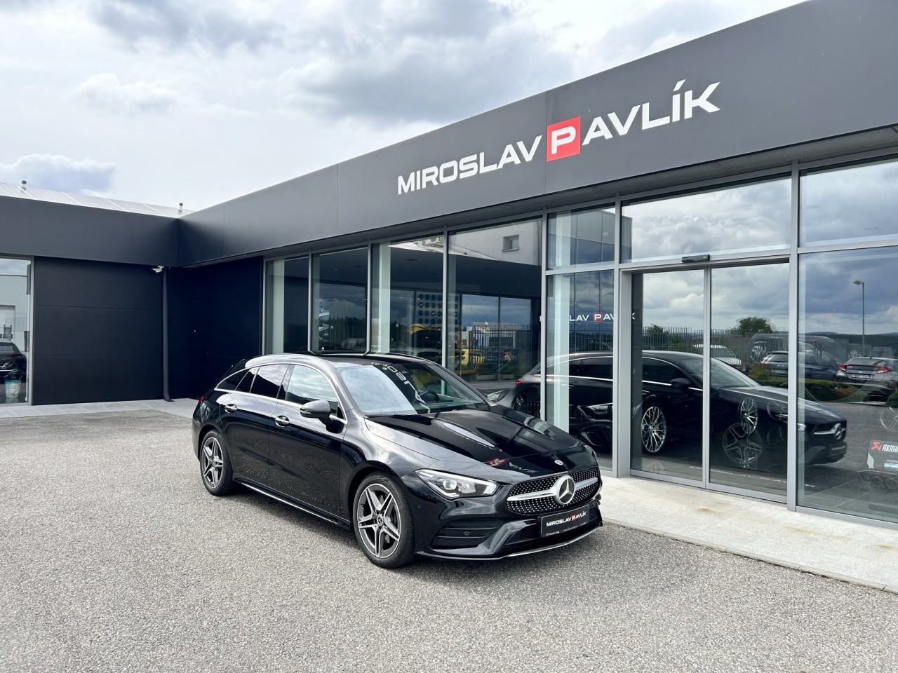 Mercedes-Benz CLA 200d Shooting Brake AMG