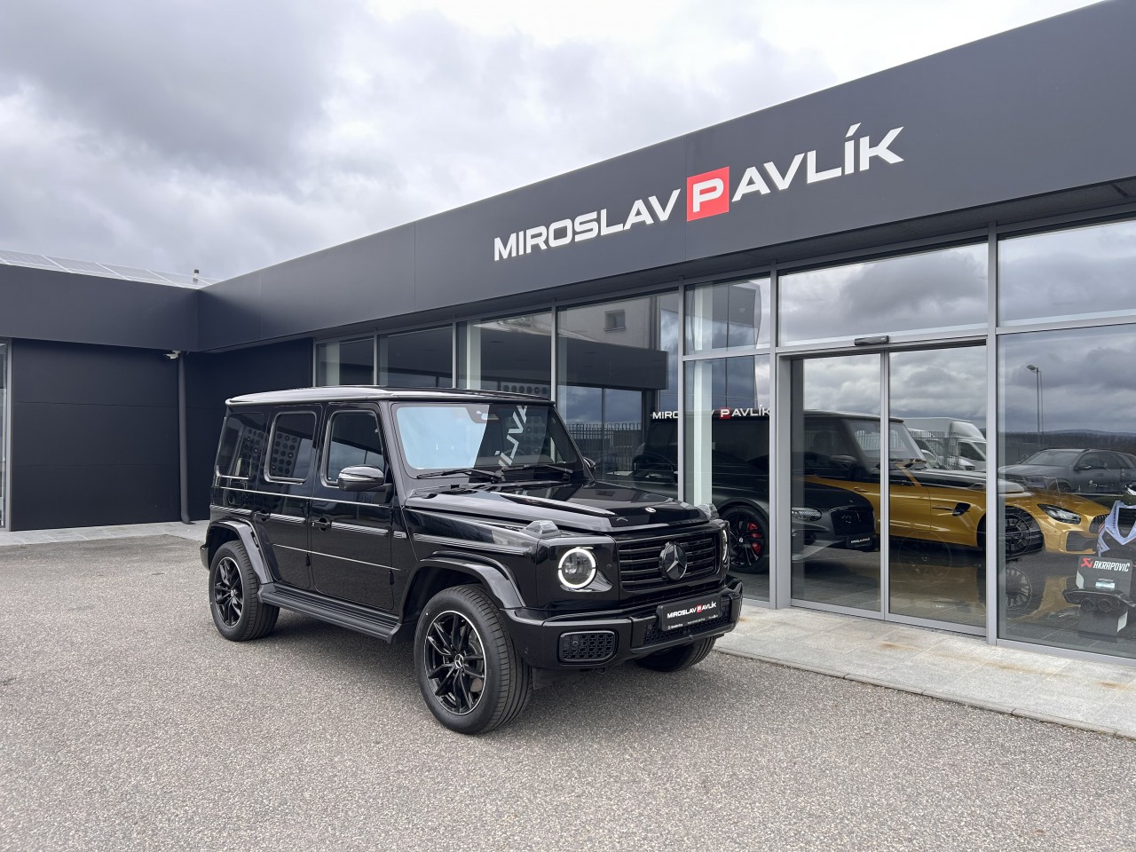 Mercedes-Benz G 450d AMG SUPERIOR NIGHT