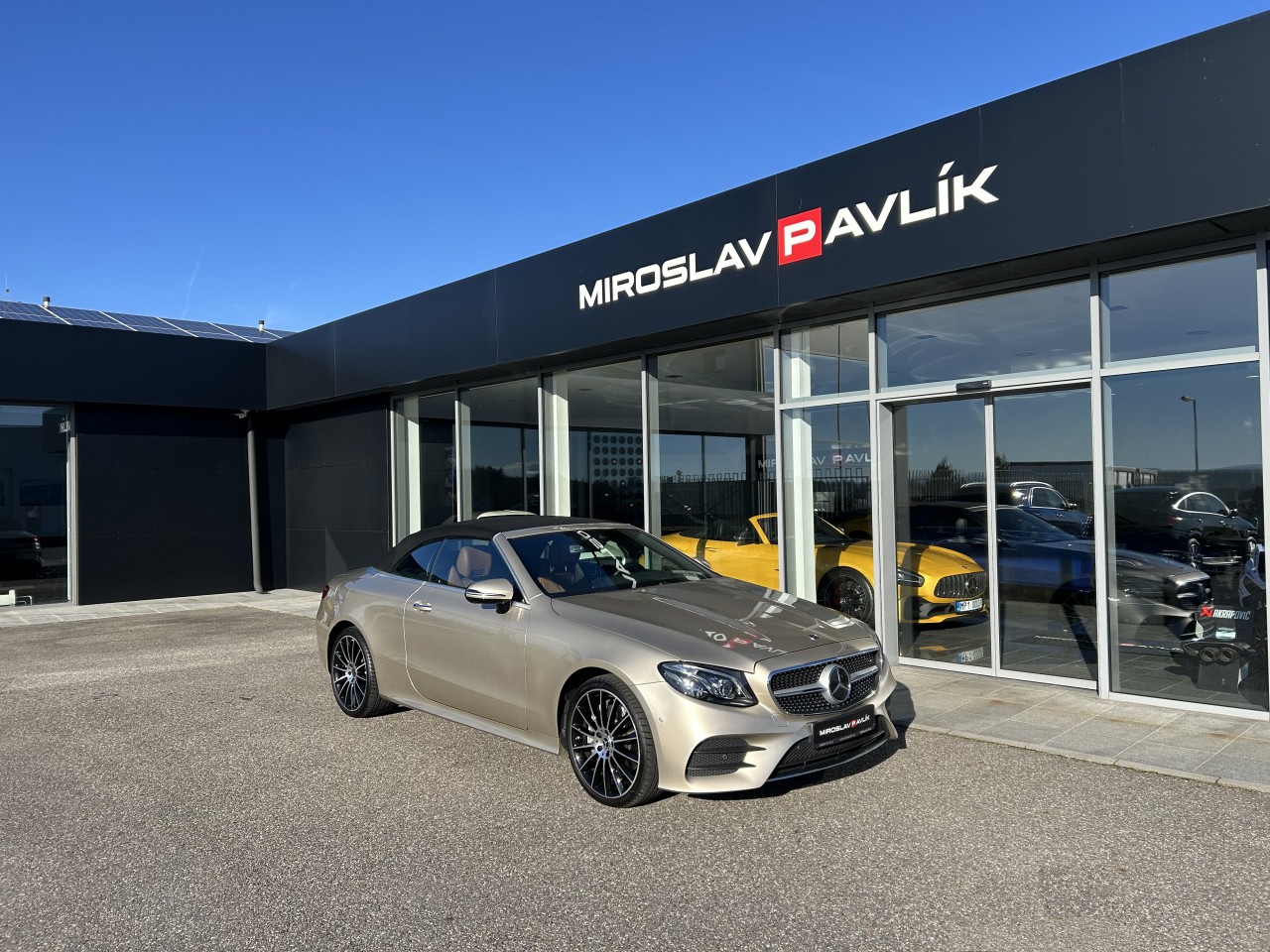 Mercedes-Benz E 400 4MATIC CABRIO AMG AIRMATIC