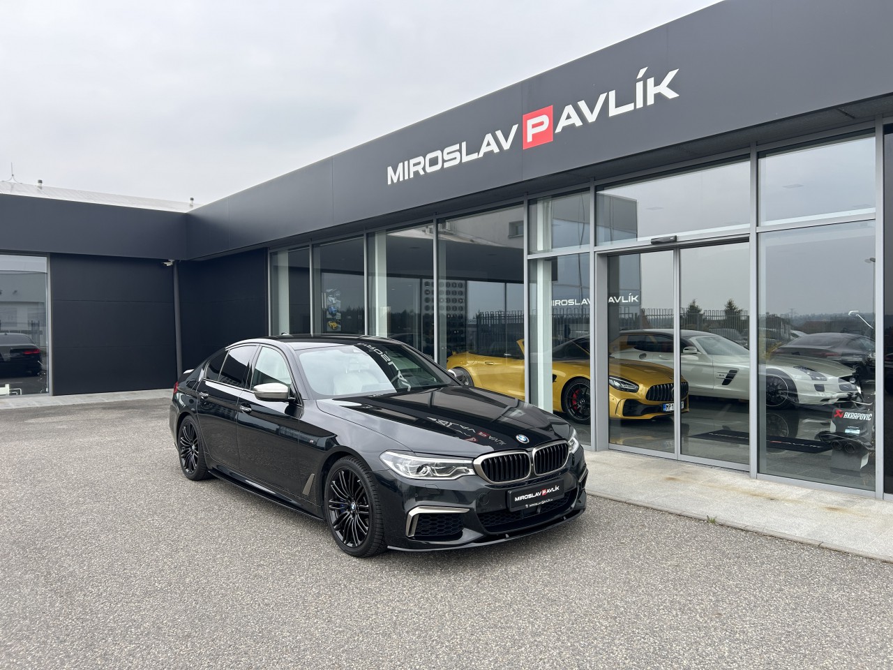 BMW 5M550i xDrive G30