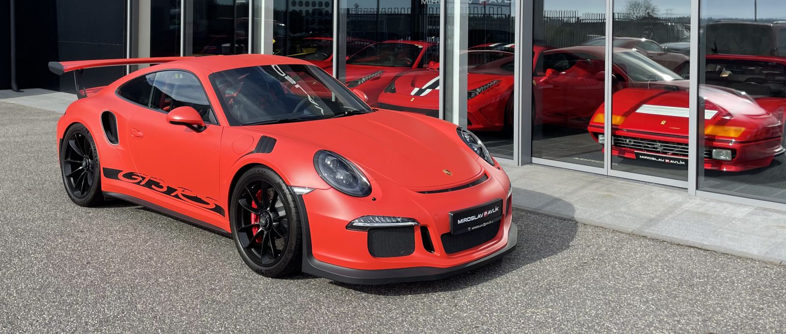 Miroslav Pavlík s.r.o. - prodej vozů exkluzivních značek